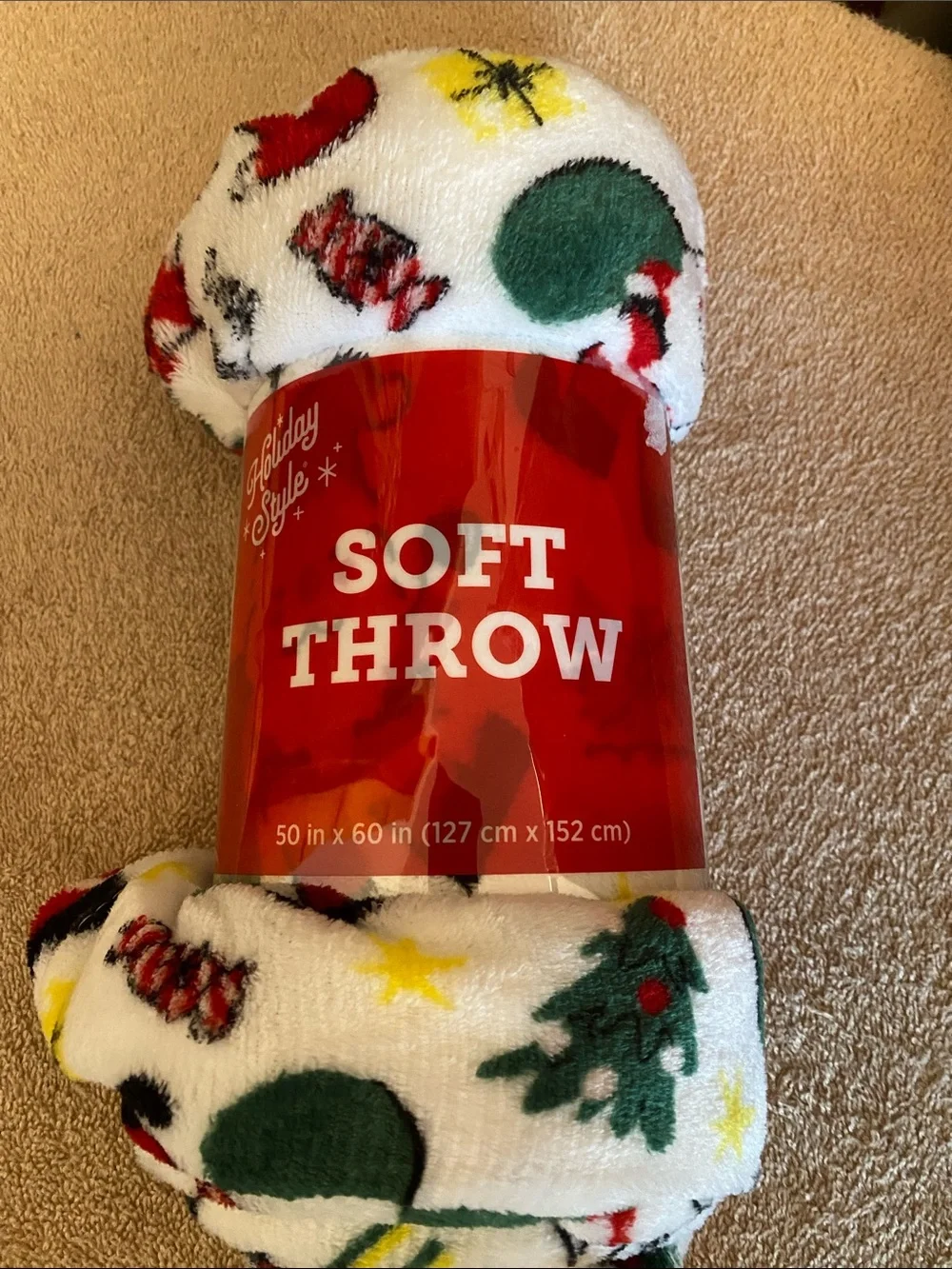 Holiday throw